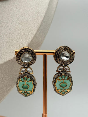 Ornate Aquiline Crest Necklace Set - Mint Variant