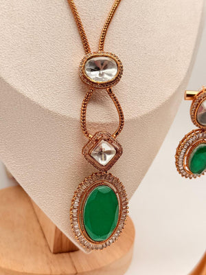 Emerald Aurora Gem Pendant Set
