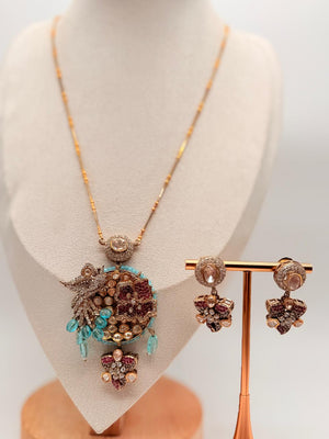 Palette of Petals Pendant Set