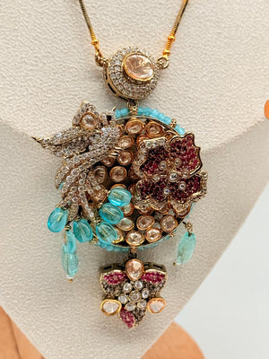 Palette of Petals Pendant Set