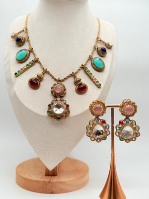 Vintage Jewel Chronicles Necklace Set