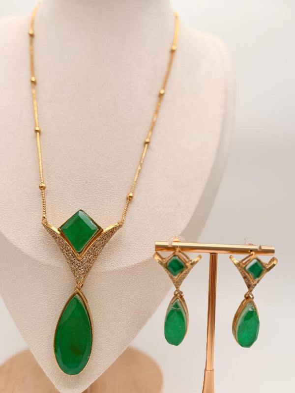 Emerald Prism Pendant Set