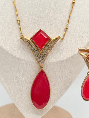 Maroon Prism Pendant Set