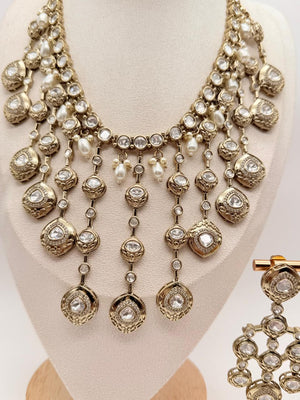 Lumiera Pearl Necklace Set