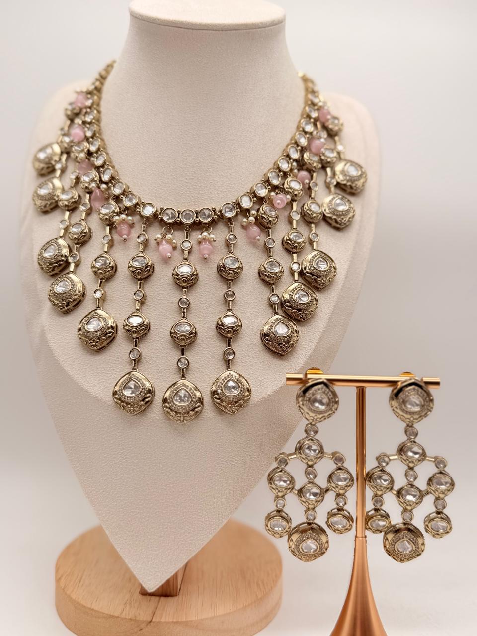 Lumiera Blush Necklace Set