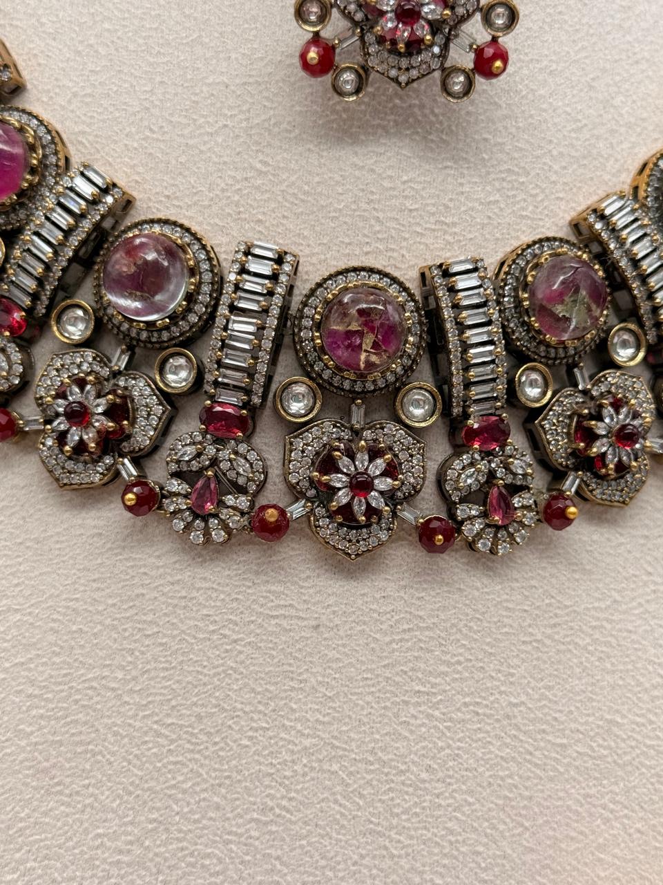 Aurevia Heirloom — Wine Necklace Set