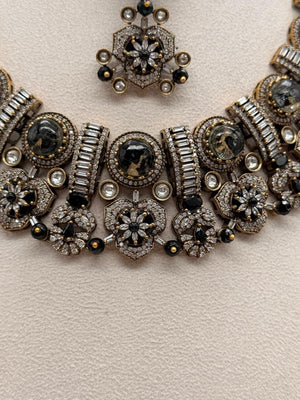 Aurevia Heirloom — Noir Necklace Set (Copy)