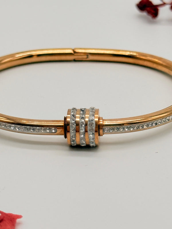 Glow Lock – Anti Tarnish Bracelet