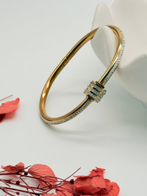 Glow Lock – Anti Tarnish Bracelet