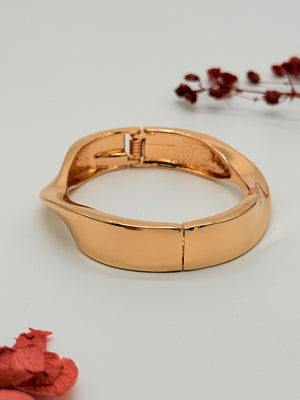 Lowkey Twisted – Anti Tarnish Bracelet