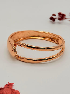 Soft Authority – Anti Tarnish Bracelet