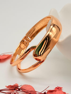 Soft Authority – Anti Tarnish Bracelet