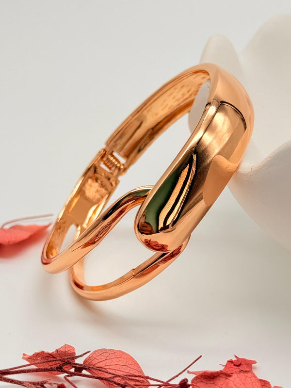 Soft Authority – Anti Tarnish Bracelet