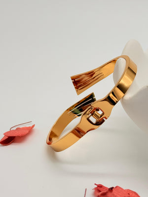 Luxe Voltage Cuff – Anti Tarnish Bracelet