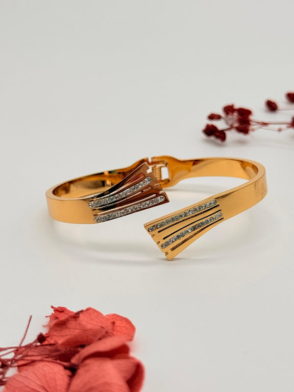 Luxe Voltage Cuff – Anti Tarnish Bracelet