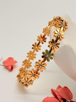 Daisy Drama – Anti-Tarnish Floral Bracelet