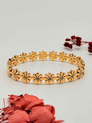 Daisy Drama – Anti-Tarnish Floral Bracelet