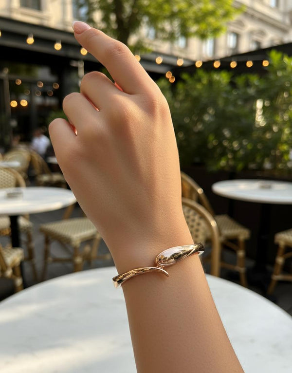 Locked In Luxe – Anti-Tarnish Statement Bracelet