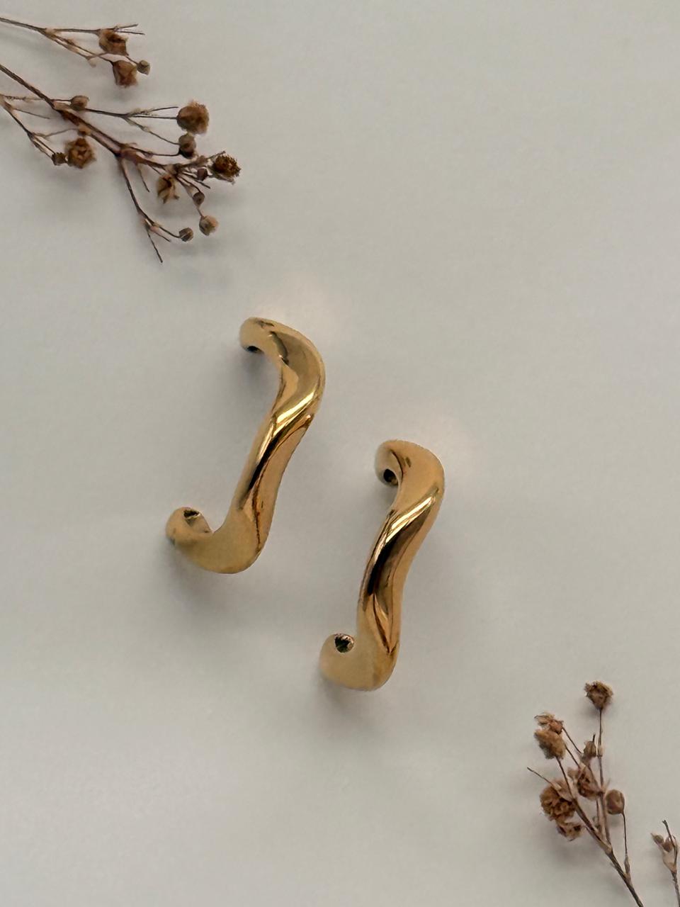 Gleam Crescent – Anti Tarnish Hoops