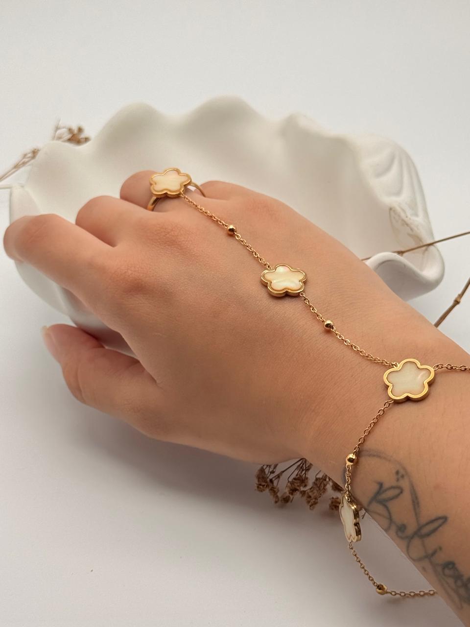 Bloom Aura – Adjustable Anti Tarnish Hand Chain