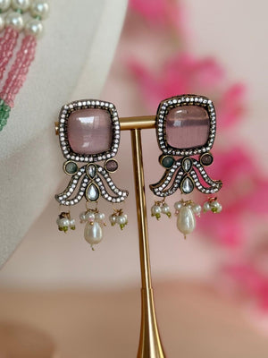 Whispering Meadow – Pearl & Beaded Long Mala Set