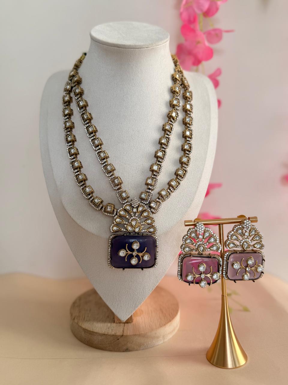 Royal Radiance – Blush Mossonite Set