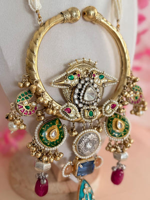 Imperial Charm Pachi Kundan Hasli