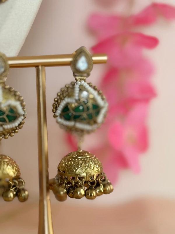 Regal Blossom Pachi Kundan Hasli Set- Green Edition