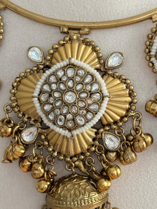 Regal Blossom Pachi Kundan Hasli Set- Green Edition