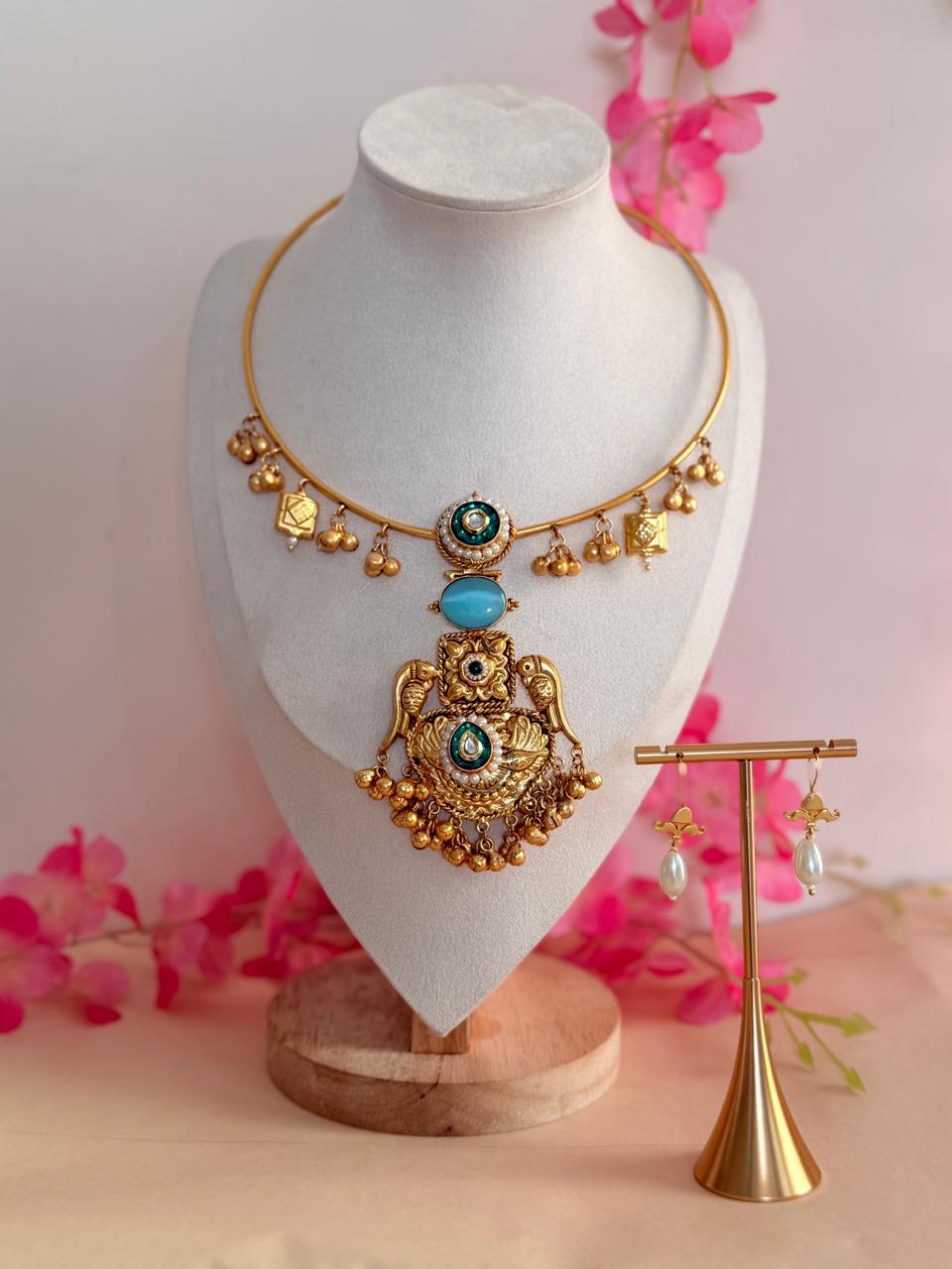 Turquoise Divine Heritage Hasli Set