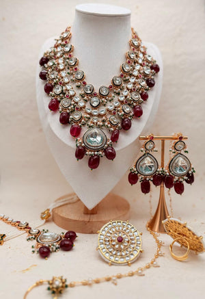 Rudhroopika Kundan Bridal Set