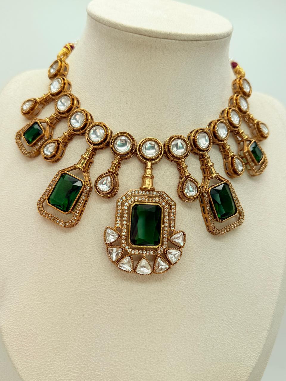 Emerald Elegance – Mossonite Necklace Set