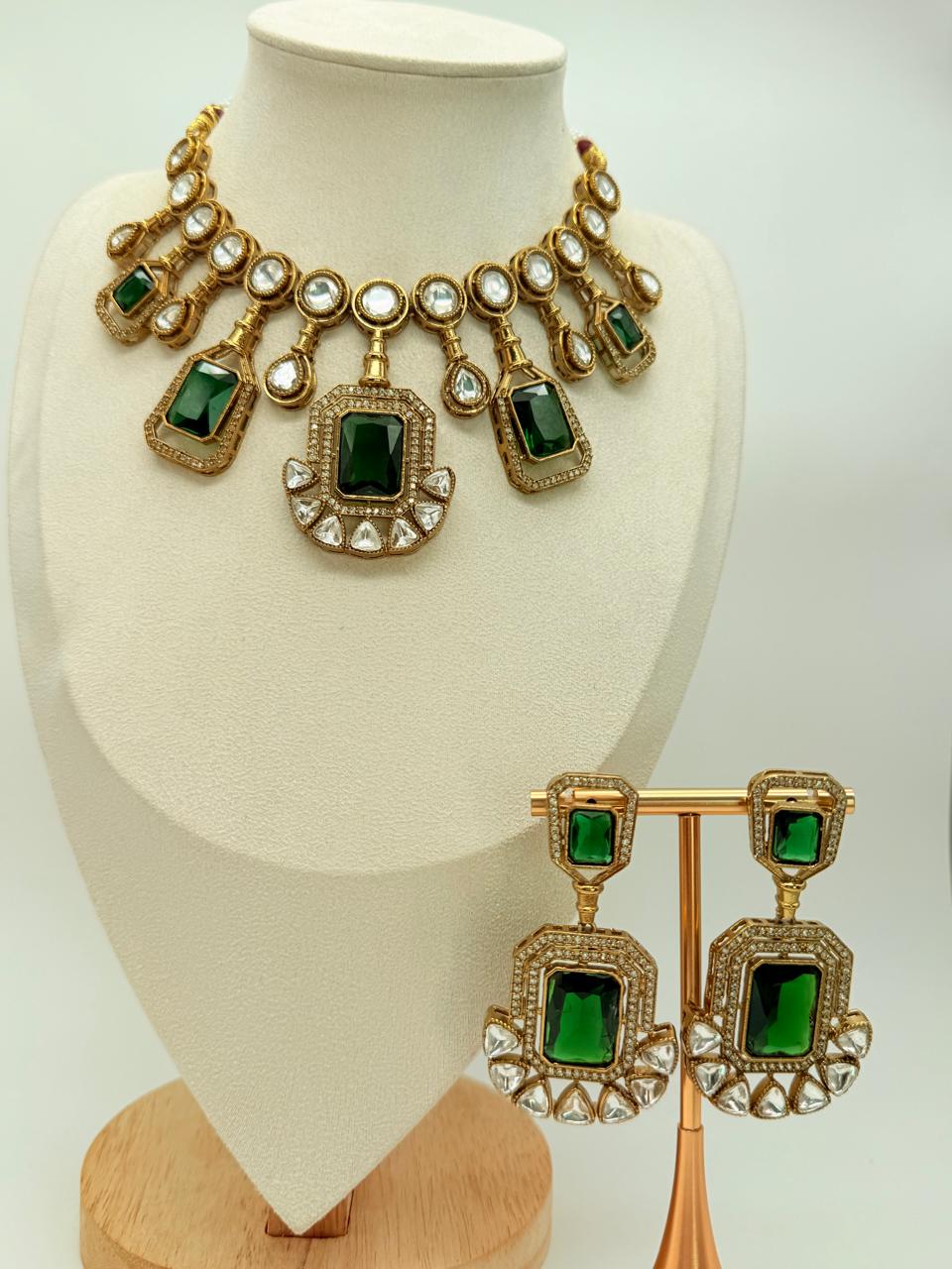 Emerald Elegance – Mossonite Necklace Set