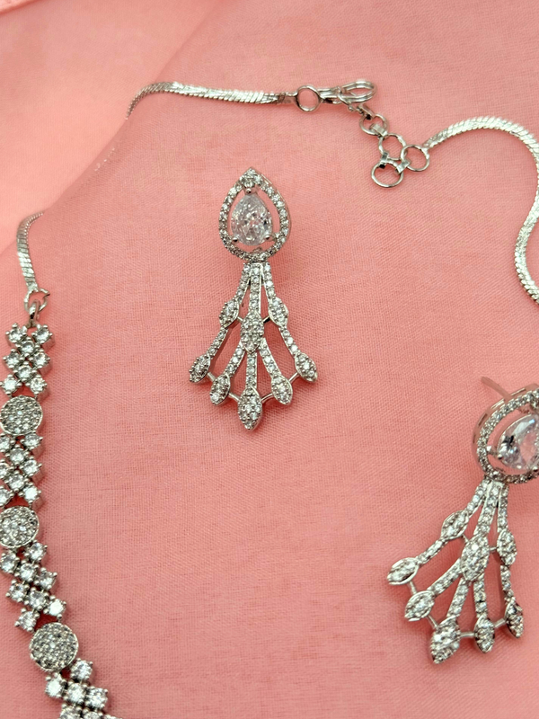Clear Allure – American Diamond Necklace Set