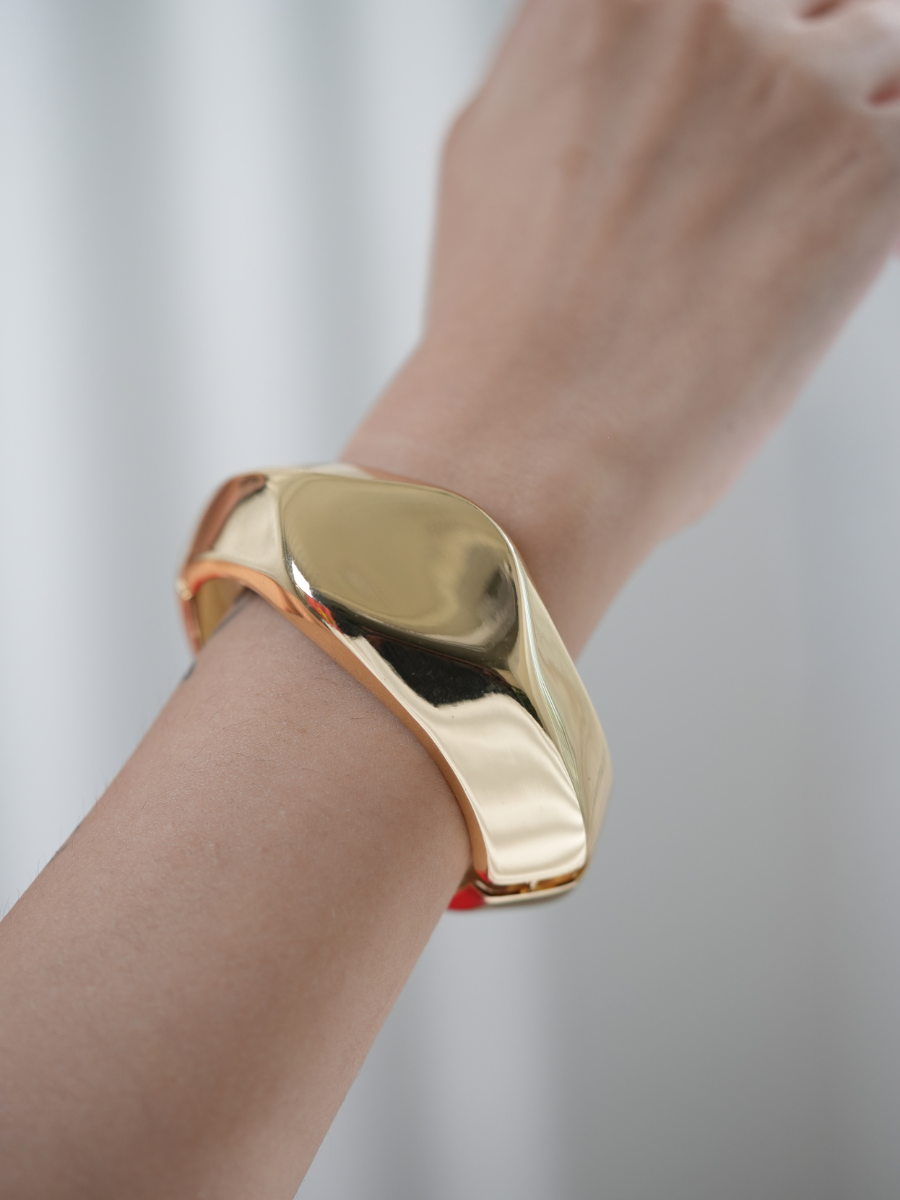 Molten Muse – Anti Tarnish Bracelet