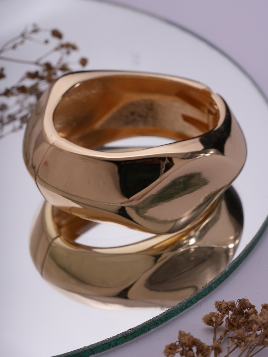 Molten Muse – Anti Tarnish Bracelet