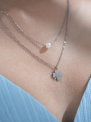 Clover Mist – Anti-Tarnish Silver Layered Necklace