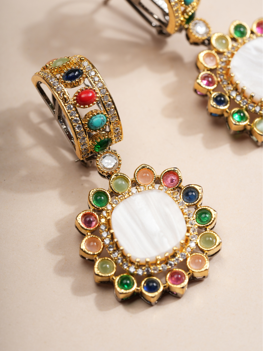 Carved Royal Drops Gemstone Necklace & Earrings Set