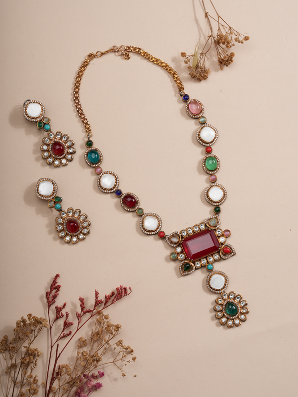 Royal Heritage Necklace Set