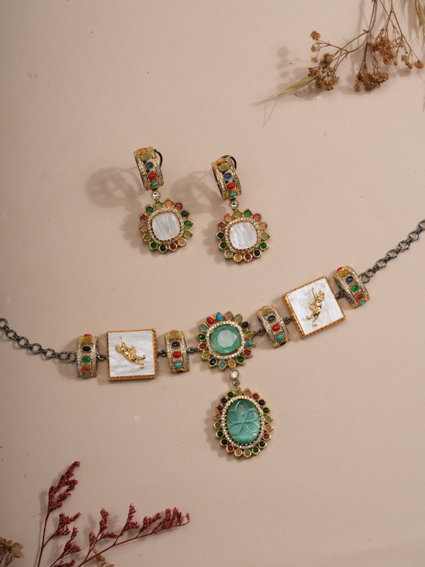 Carved Royal Drops Gemstone Necklace & Earrings Set