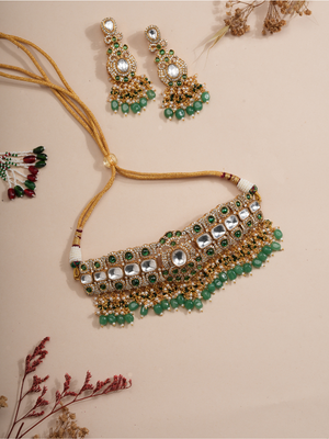 Emerald Green Kundan Choker Necklace & Earrings Set