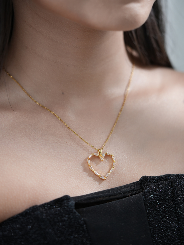 Glitz Heartbeam – Anti Tarnish Necklace
