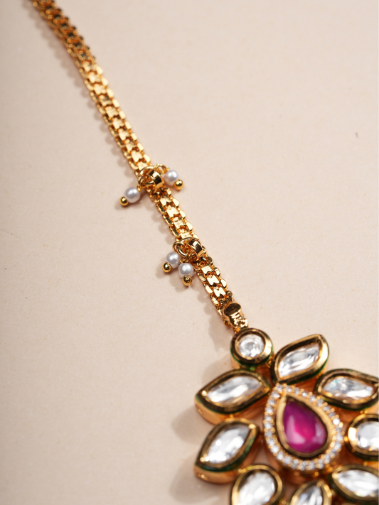 Ruby Blossom – Kundan Maang Tikka