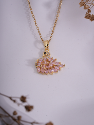 Feathered Fantasy – Anti-Tarnish Swan Pendant Necklace