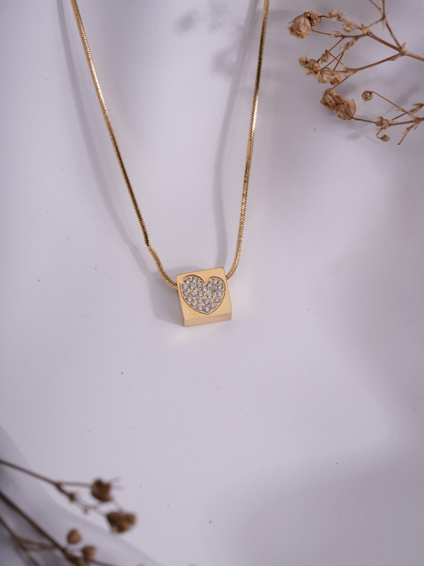 Crush Cube – Anti Tarnish Necklace