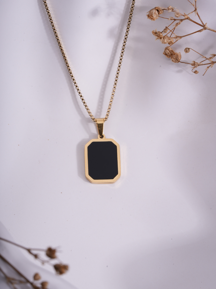 Obsidian Glow – Anti Tarnish Necklace