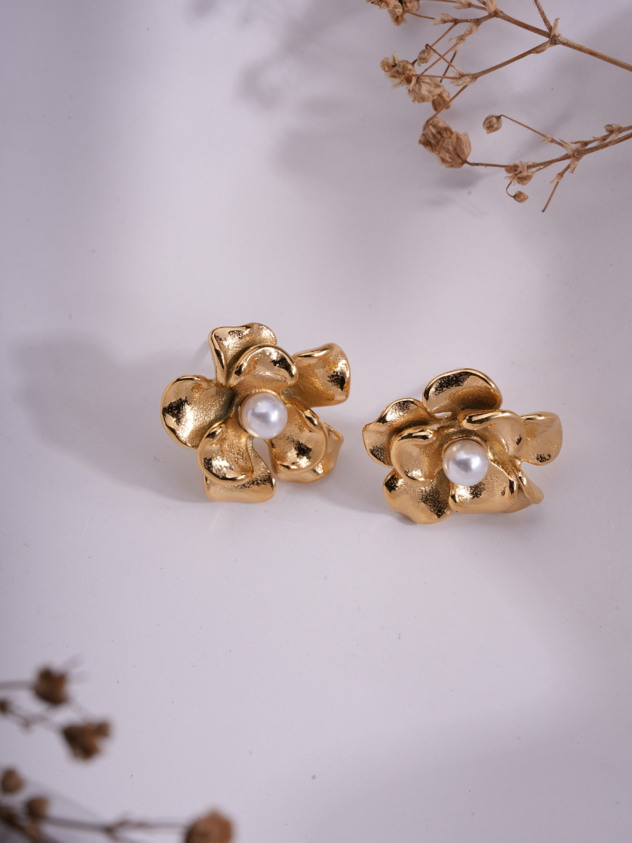 Blossom Luxe – Anti Tarnish Studs