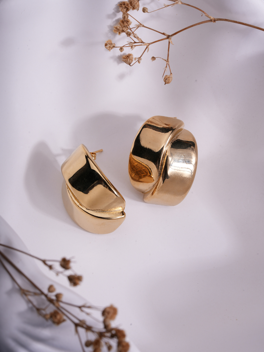 Chic Curves – Anti Tarnish Hoops