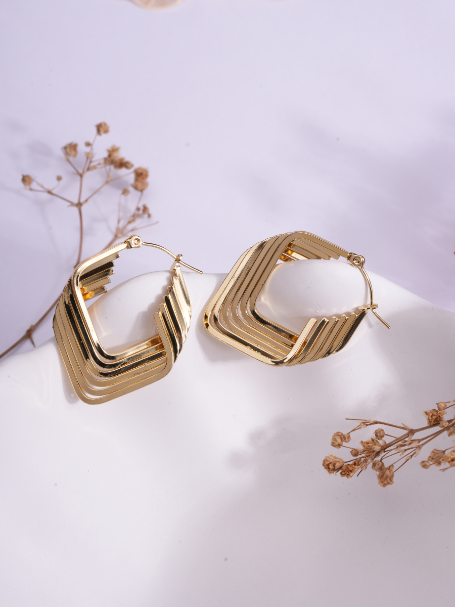 Vogue Edge – Anti Tarnish Hoops