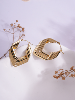 Vogue Edge – Anti Tarnish Hoops